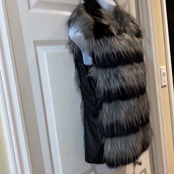 Adrienne Landau Woman’s Synthetic Fur Winter Outdoor Vest Size Small - Picture 2 of 13